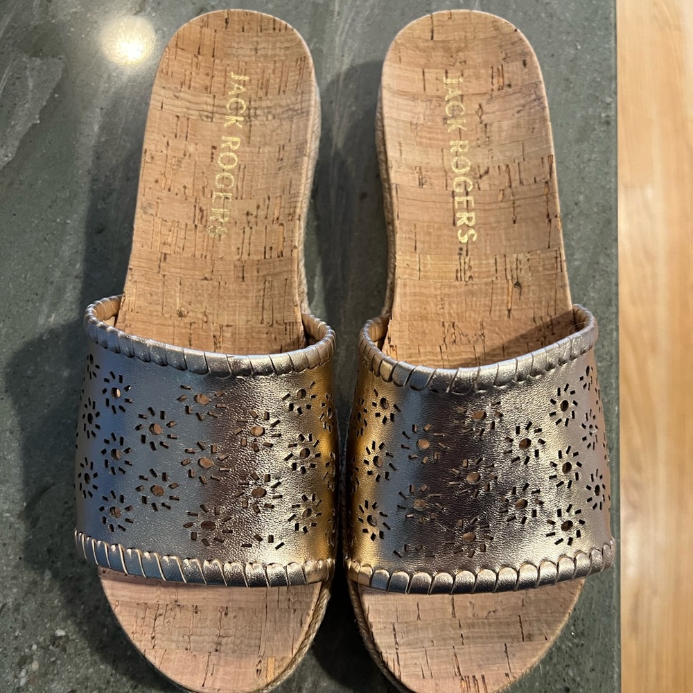 NWT Jack Rogers rose gold cork slides